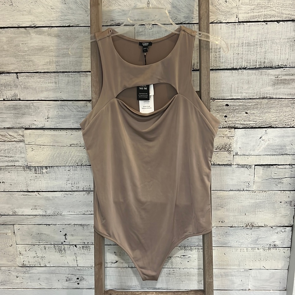 Express Body Contour Bodysuit Size Large BNWT